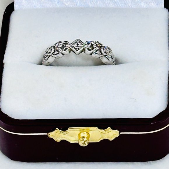 Sterling Textured Ring - Size 6 - New condition. - Picture 4 of 10